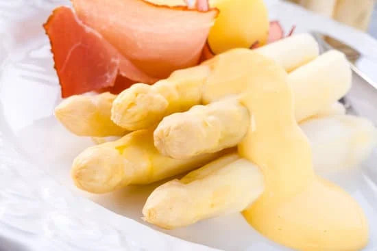 Weißer Spargel mit Sauce Hollandaise selber machen – das Rezept