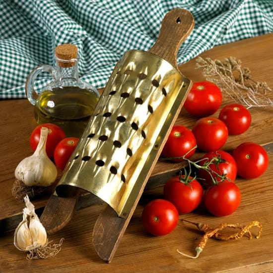 Perfekte Jus selber machen – Omas Grundrezept für leckere Bratensauce