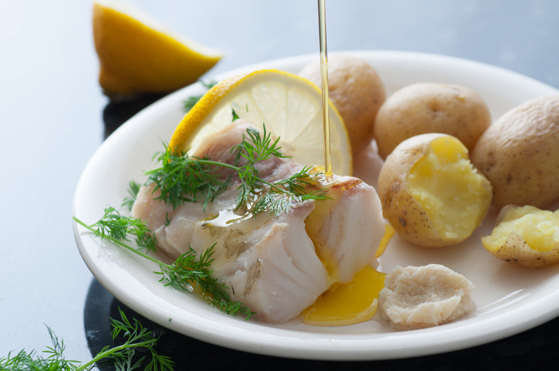 Kabeljau mit zerlassener Butter und Petersilien-Kartoffeln