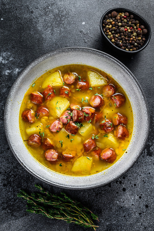 Holsteiner Kartoffelsuppe – der wahre Kartoffeleintopf mit Mettenden