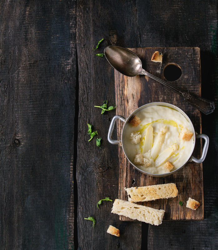 Leckere Spargelsuppe mit Fleischklößchen - Omas Rezept