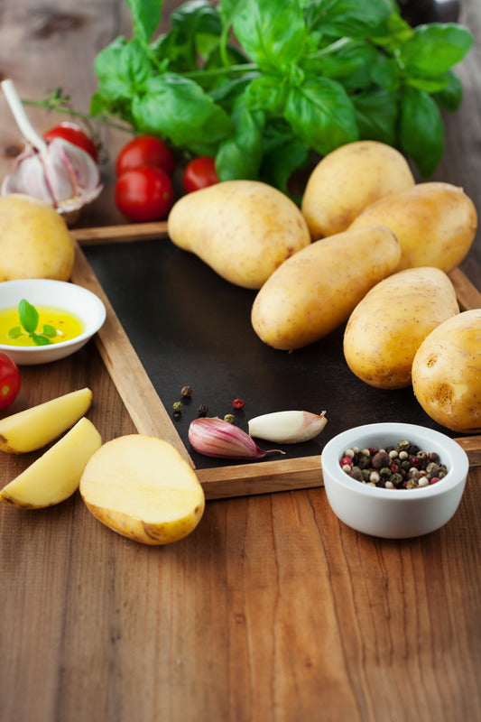 Leckere Kartoffel in kräftiger Tomatensoße geschmort! Bestes Rezept