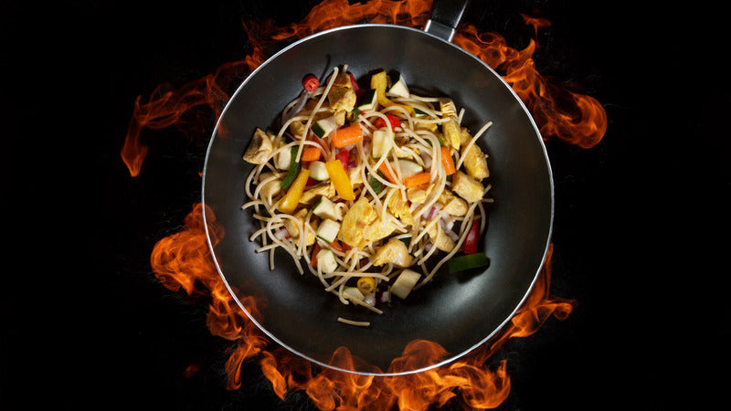 Gemüsepfanne mit WOK-Nudeln. Schnell gemachte Abnehm-Küche