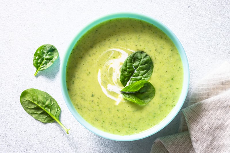 Diese Kräutersuppe wird dein neues Lieblingsrezept!