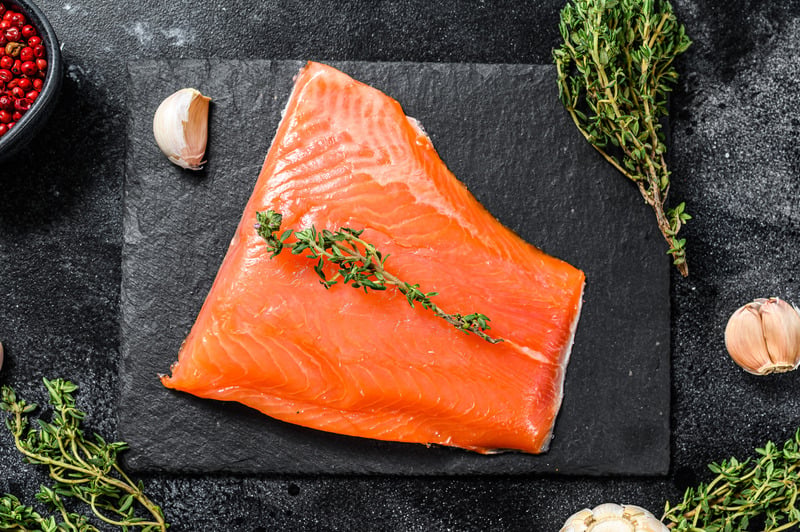 Gedünsteter Lachs mit Mangold und Sc. Mornay. Rezept