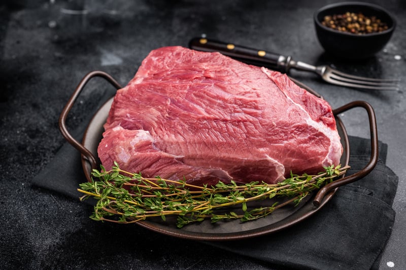Braten vom Wildschwein in leckerer Soße - Das musst du probieren!