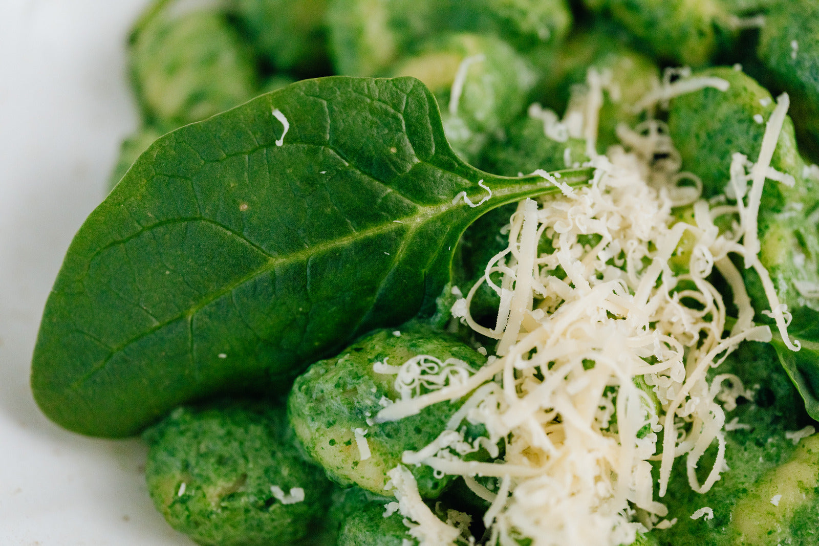 GRÜNKOHL Salat: Knackige Vorspeise mit Cabanossi aus dem JAMMERTAL!