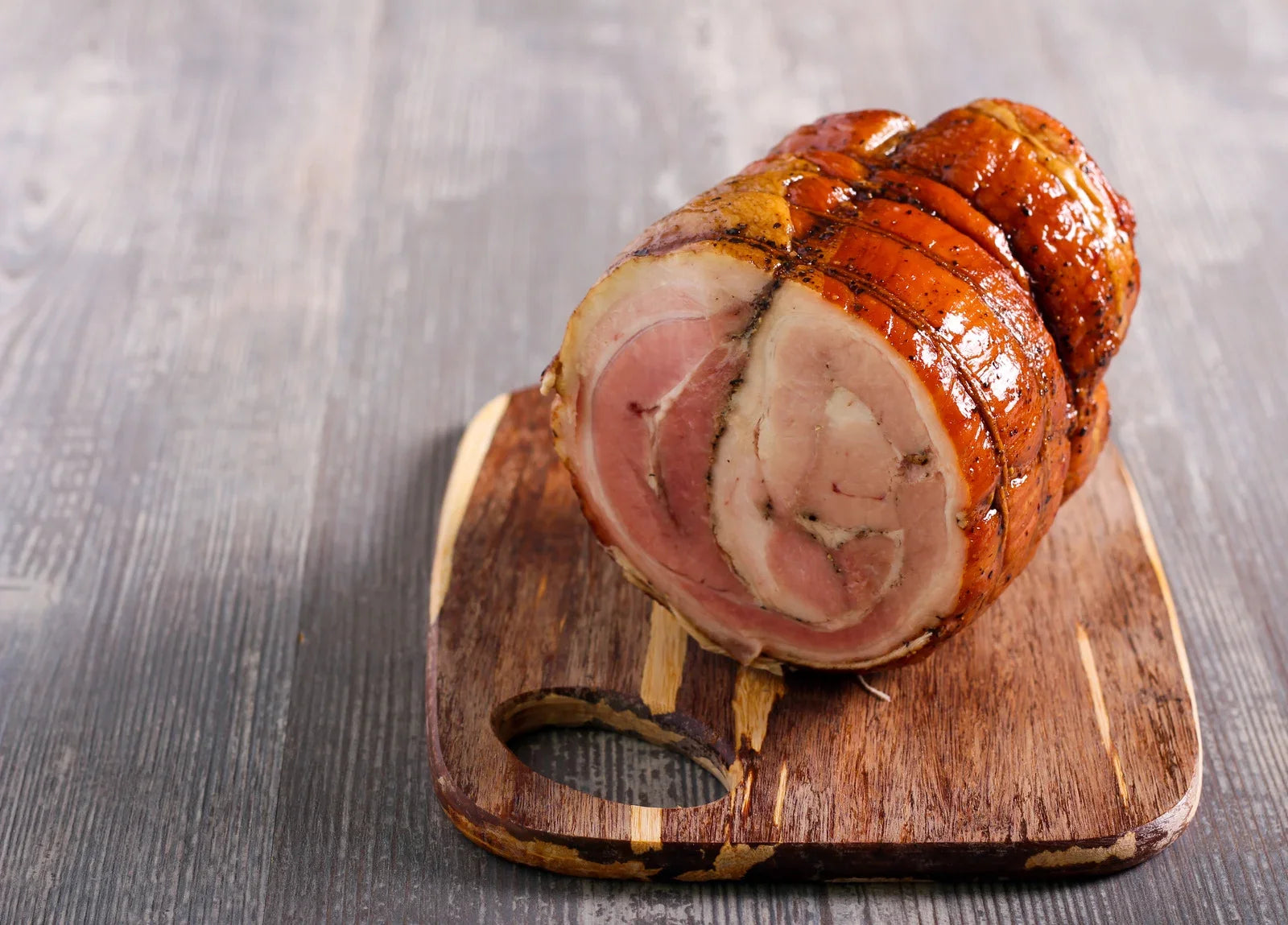 KNUSPRIG & SAFTIG‼️Zarter Rollbraten aus dem Ofen.
