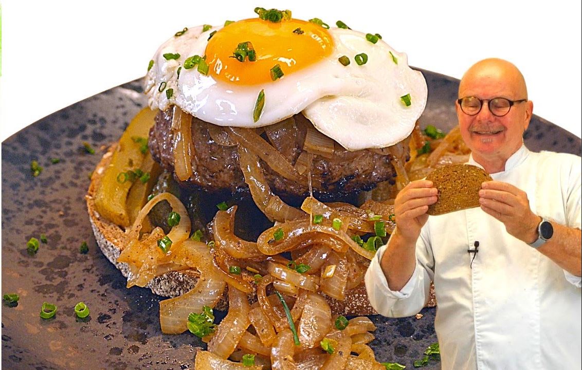 Hacksteak a la Meyer! So hast du Beefsteak mit Ei noch nie gegessen