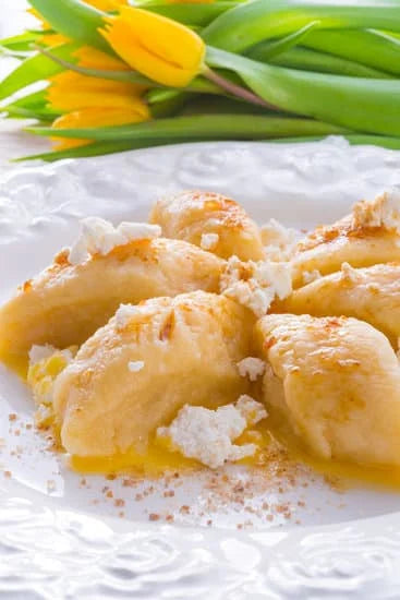 Topfenklöße mit Füllung als leckere Beilage – mein Weihnachtsrezept