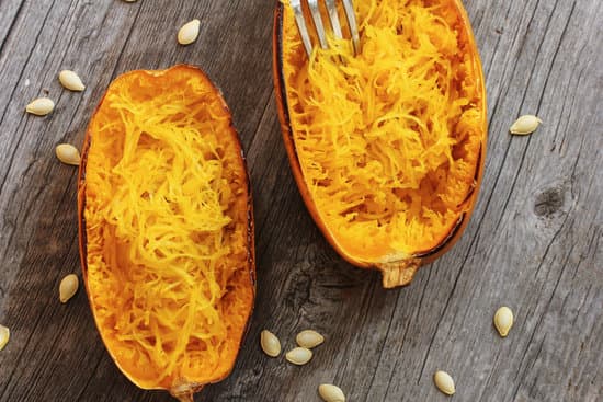 Spaghettikürbis einfach zubereiten und überbacken