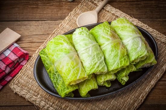 Kohlrouladen: Komplette Anleitung. Wickeln und gute Soße. Omas Rezept