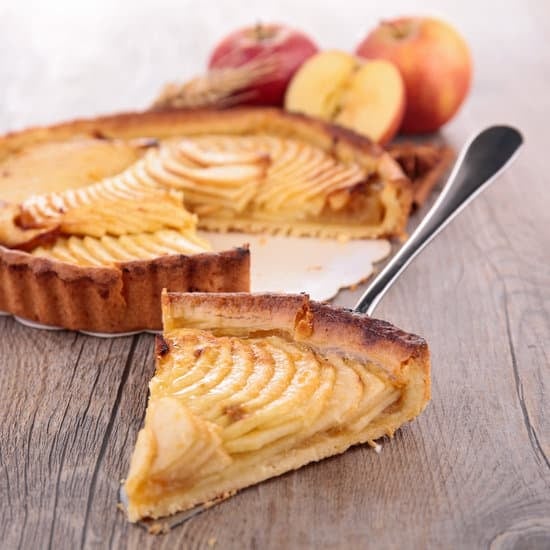Apfelkuchen mit Rahmguss – saftig, lecker und einfach