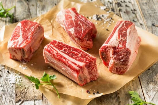 Geschmorte Rinderrippen – Short Ribs aus dem Backofen – Omas Rezept