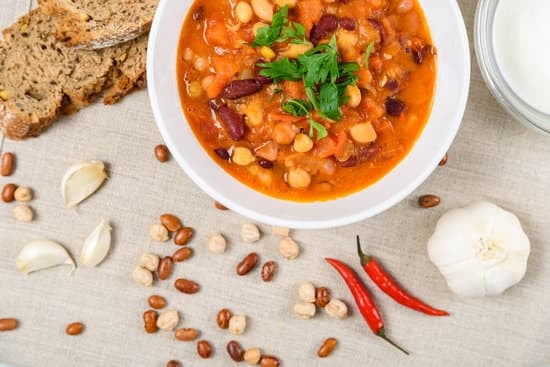Grüner Bohneneintopf mit Rindfleisch und Gemüse – Omas Rezept
