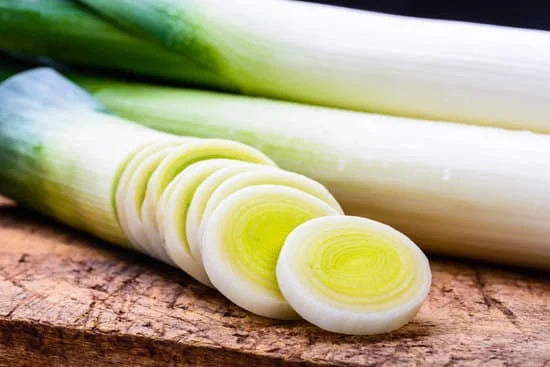 Hackfleisch-Käse-Lauchsuppe – Bestes Rezept für kalte Tage selber kochen