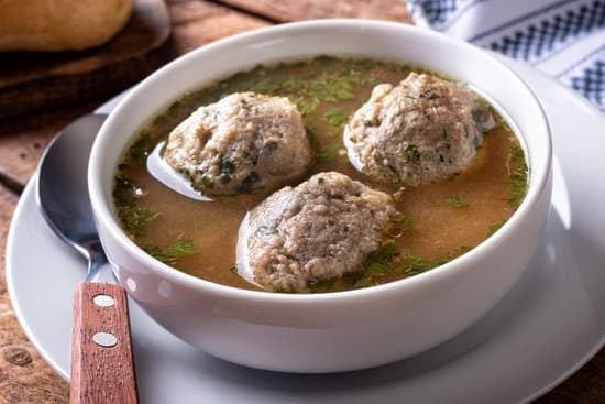 Leberknödel selber machen – Für Suppe oder auf Sauerkraut – Rezept