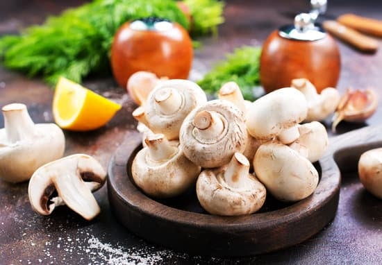 Champignonpfanne mit Knoblauchdipp selber machen