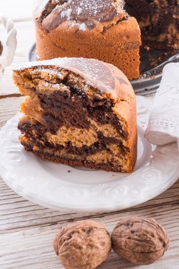Marmorkuchen saftig und lecker – jetzt selber backen! Omas Rezept
