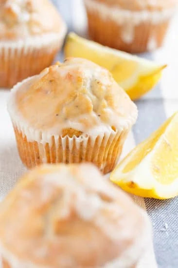 Zitronenkuchen als Muffin – frisch und saftig