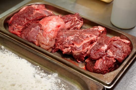 Geschmorte Kalbsbäckchen selber machen und zubereiten – Rezept