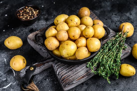 Leckere Kartoffeltaler mit frischen Kräutern selber machen – Rezept