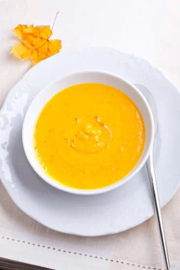 Cremige und duftende Kürbissuppe – Rezept für Kürbiscremesuppe