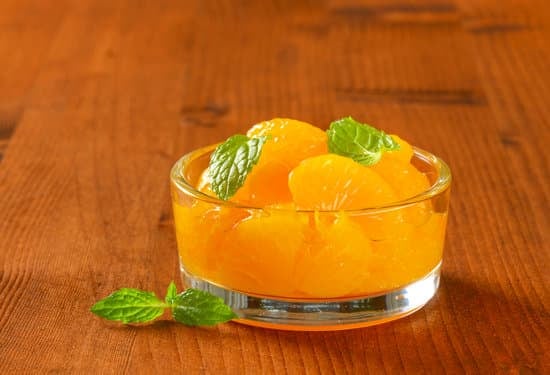 Mandarinenkompott mit Vanillesoße – Rezept